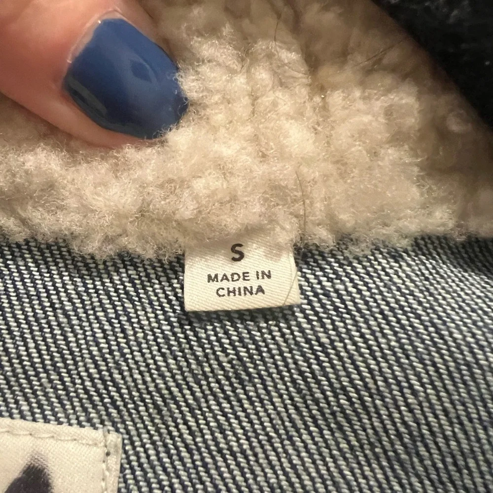 AG Adriano Goldschmied Dark Blue Shearling Jean Jacket. Small. - Picture 6 of 8